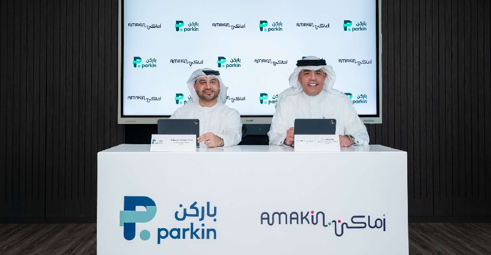 شراكة بين باركين أمـاكن لتعزيز خدمات المواقف الذكية في الخليج