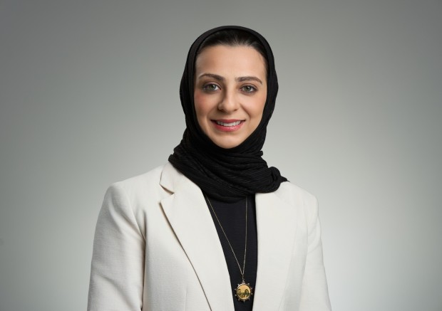 تعيين صفاء عبد الخالق رئيسًا تنفيذيًا لمعهد البحرين للؤلؤ والأحجار الكريمة (دانات)