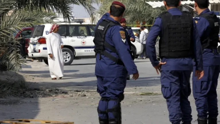 البحرين تفكك خلية تجسس مرتبطة بالحرس الثوري الإيراني وتعتقل 41 مشتبهاً بهم