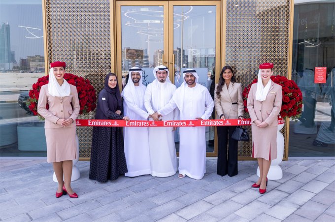 طيران الإمارات تفتتح متجراً جديداً في المنامة لتعزيز خدماتها