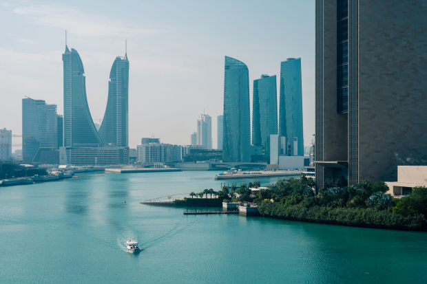 نمو الاستثمارات الأجنبية في البحرين وتطورات السياسات الاقتصادية
