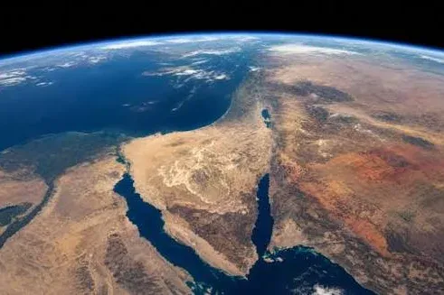 توقعات بانكماش اقتصادي في منطقة الخليج خلال 2026